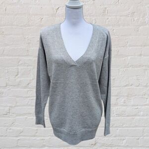 NYDJ WOMEN'S SWEATER SIDE DRAWSTRING V-NECK , GREY, SZ SMALL